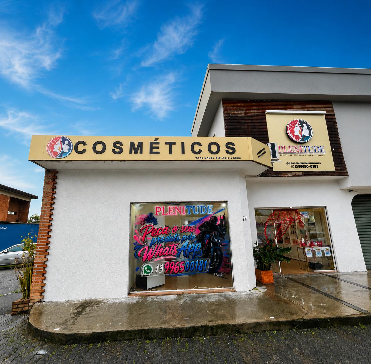 Fachada da loja Plenitude Cosméticos em Guarujá